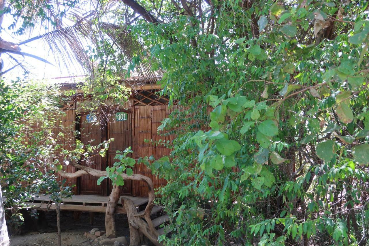 Grillo Tres Puntas Eco-Hostel Сорритос Экстерьер фото